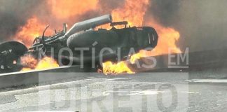 Colisão entre veículo de mercadorias e motociclo causa um ferido