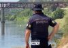 Populares salvam crianças e mulher em dificuldade na praia em Salvaterra de Magos
