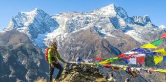 Pelo menos 67 mortos em queda de avião no Nepal, que transportava 15 estrangeiros, nenhum português