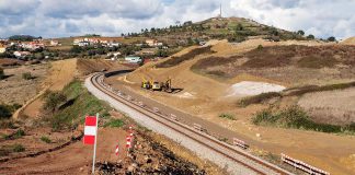 Obras da Linha do Oeste entre Sintra e Torres Vedras foram retomadas