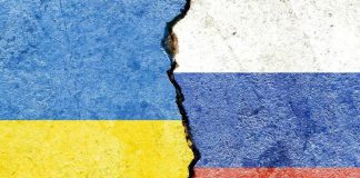 Ucrânia: Cinco militares ucranianos condenados a penas pesadas em regiões pró-russas