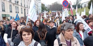 Manifestações em Lisboa e no Porto juntam 80 mil docentes – Fenprof
