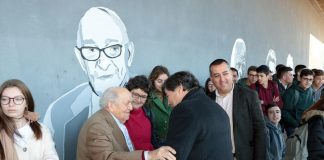 Galopim de Carvalho inaugurou mural dos cientistas na escola secundária do Bombarral