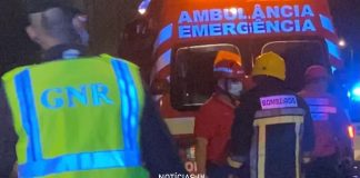 Dois feridos em colisão rodoviária em Alfeizerão, Alcobaça