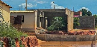 Três crianças morrem em Luanda devido às chuvas da madrugada de hoje