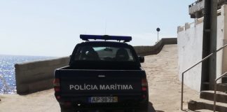 Homem de 77 anos morre afogado na praia do Porto das Barcas na Lourinhã