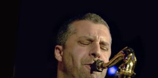Rodrigo Amado toca no início do 3.º Ciclo de Música Exploratória Portuguesa em Leiria
