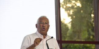 António Costa acusa PSD de dar dito por não dito com promessa de baixar o IRS