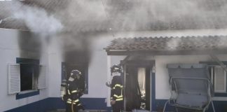 Incêndio numa habitação em Setúbal faz um morto e dois feridos graves c/ fotos
