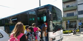 Municípios devem receber verbas dos transportes escolares este mês e das refeições em agosto