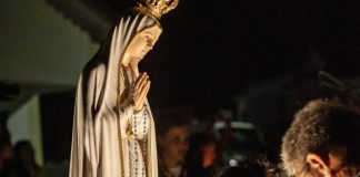 JMJ: Imagem da Virgem Peregrina chegou de barco a Lisboa “escoltada” por escuteiros
