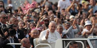 JMJ: Duzentas mil pessoas recebem o Papa no Santuário de Fátima
