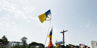 Emigrantes cumprem promessas e procuram conforto no Santuário de Fátima