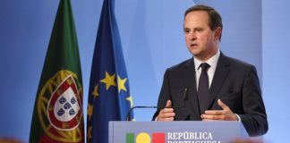 Ministro das Finanças destaca “melhor avaliação” da dívida portuguesa em 12 anos
