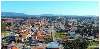 Sesimbra: Rapaz com ferimentos graves após queda de 4.º andar