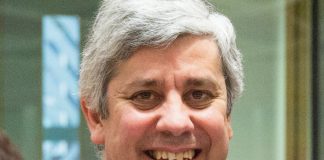 Frente Cívica questiona idoneidade de Centeno para continuar no Banco de Portugal