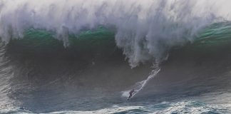 Dupla ‘canarinha’ Lucas Chianca e Pedro Scooby vence nas ondas gigantes da Nazaré
