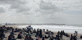 Surfistas Frederico Morais e Matias Canhoto afastados da prova em Supertubos
