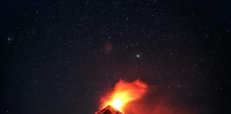 Vulcão entra em erupção pela quarta vez em três meses na Islândia