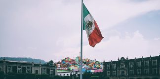 Multidão lincha suspeita de rapto antes de procissão da Semana Santa no México