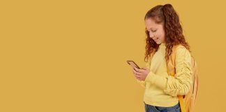 Agrupamento de escolas em Gondomar testa proibição do telemóvel