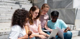 Mais de 100 mil jovens já pediram devolução das propinas