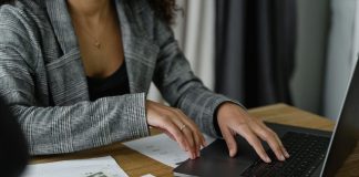 Quase 70% das mulheres ganhava em 2023 salário até 1.000 euros – CGTP