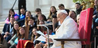 Papa Francisco está em “boas condições” num hospital de Roma