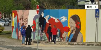 25 de Abril: Mural em Leiria perpetua uma das conquistas da revolução