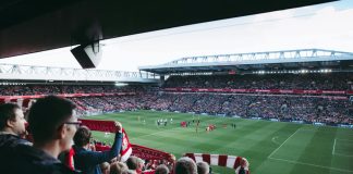 Benfica e Marselha sem adeptos nos jogos fora no seu duelo da Liga Europa