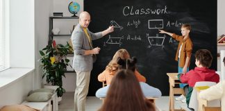 Docentes pedem alargamento do prazo dos concursos devido a falhas na plataforma