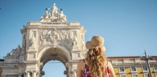 Câmara de Lisboa aprova aumento da taxa turística para quatro euros por noite