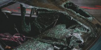 Condutor morre após embater contra barreira de segurança da Casa Branca