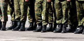 Dois dos militares que se recusaram a embarcar no navio Mondego sem salário em maio