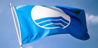 Praias do Pedrógão e da Lagoa da Ervedeira com Bandeira Azul