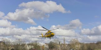 Governo critica INEM por falta de concurso público para helicópteros