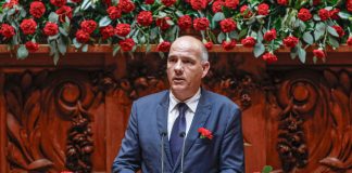 Líder do PCP acusa Governo de legalizar o tráfico de influência