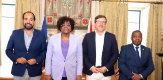 Embaixadora de Angola recebida no Município de Santarém