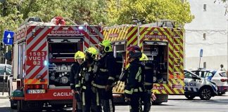 Incêndio em prédio na Amora provoca pelo menos 11 feridos