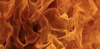 Incêndio em autocarro escolar mata 23 crianças na Tailândia