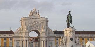 Aumento de brasileiros obriga a mudar local de voto em Lisboa para presidenciais no Brasil
