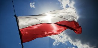Polónia anuncia fecho de consulado russo, Moscovo promete “resposta dolorosa”