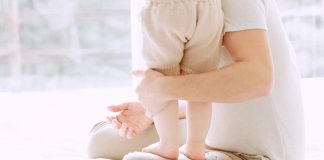 OE2025: Orçamento não inclui alargamento da licença parental aprovada no Parlamento