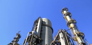 Ministro da Economia assegura que interesse no lítio e na refinação mantém-se