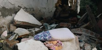 Sismo: Mais de 2.700 mortos e uma pessoa resgatada com vida em Myanmar