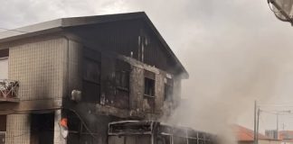 Autocarro Mobilis incendeia-se em Leiria e fogo atinge habitação