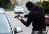 Suspeitos de roubos violentos com armas de fogo detidos pela PJ
